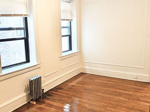 2nd image of 3083 33rd St APT A1