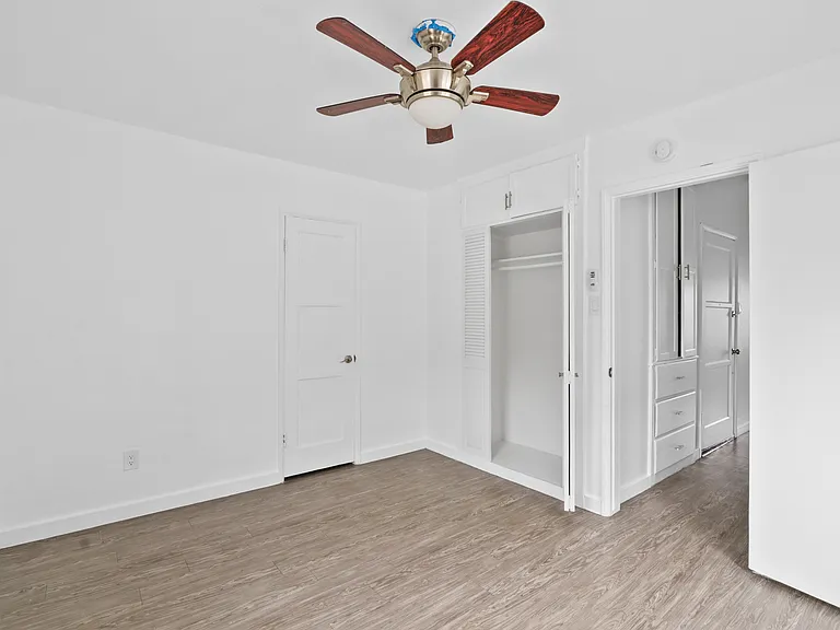 2285 Earl Ave #7 — Photo 1