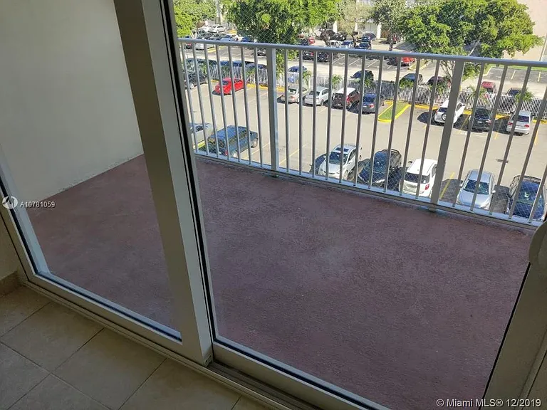6970 NW 186th St #3-511 — Photo 10