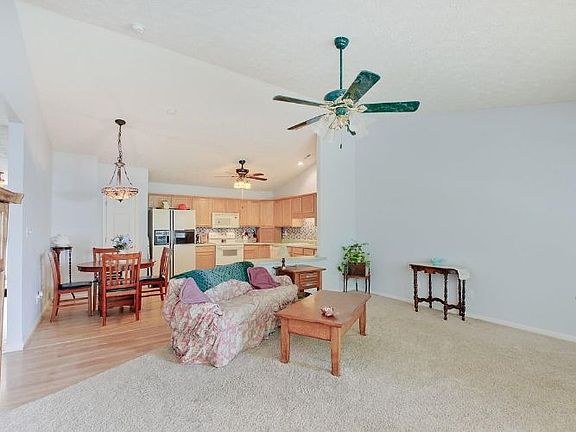 3rd image of 3906 Gray Pond Ct