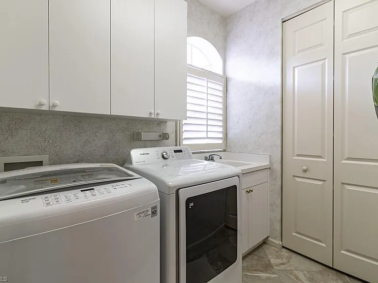 8460 Abbington Cir #1821 — Photo 12