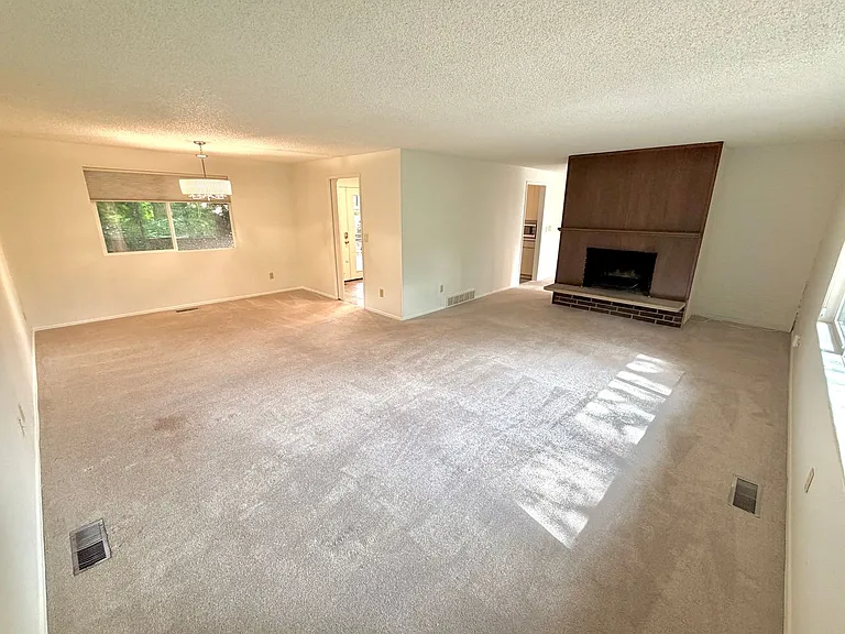 17843 6th Ave NW — Photo 23