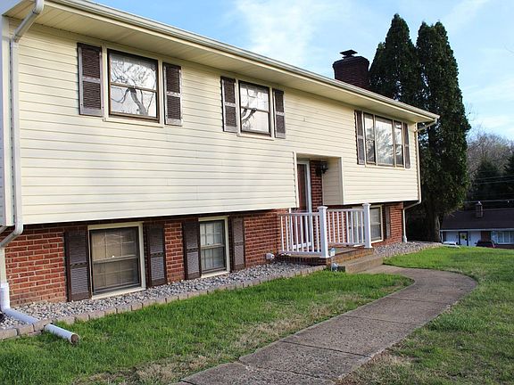 2nd image of 1112 Craigmont Dr