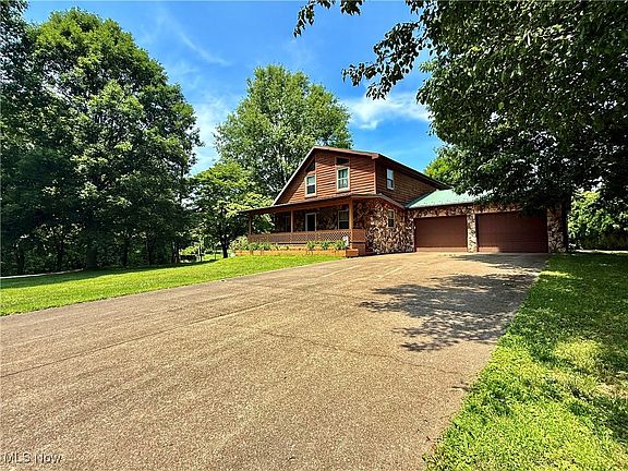 2nd image of 19 Brettwood Dr