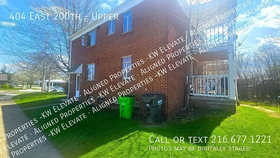 Building Photo - 404 E 200th St #UPPER