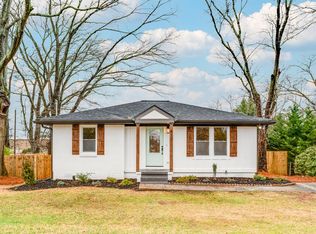 811 McLinden Ave SE, Smyrna, GA 30080