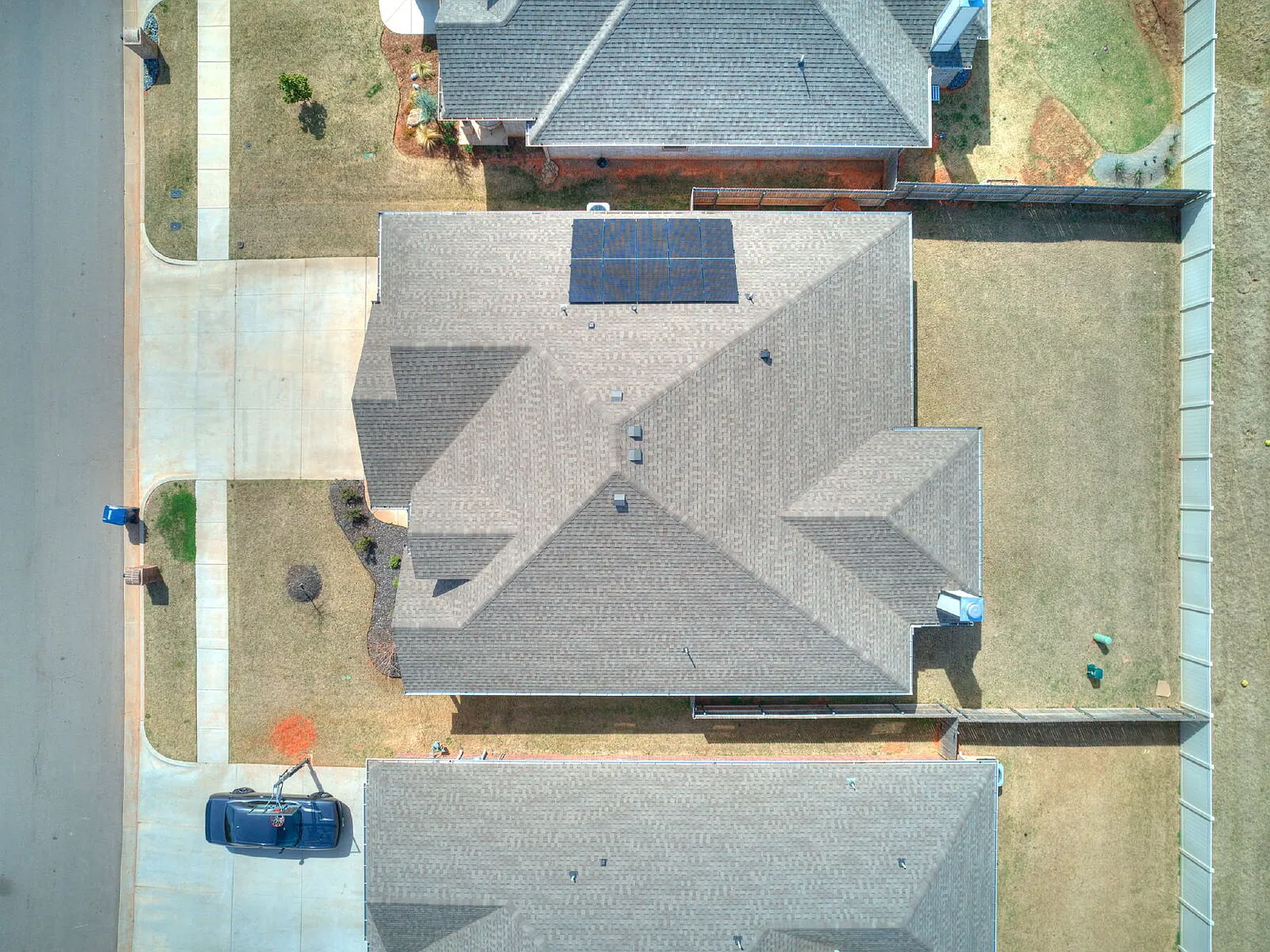 4 bed, 2.0 bath, 1892 sqft, $2,850 — Photo 3