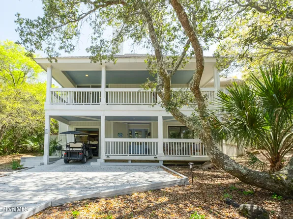 8 Racerunner Court, Bald Head Island, NC 28461