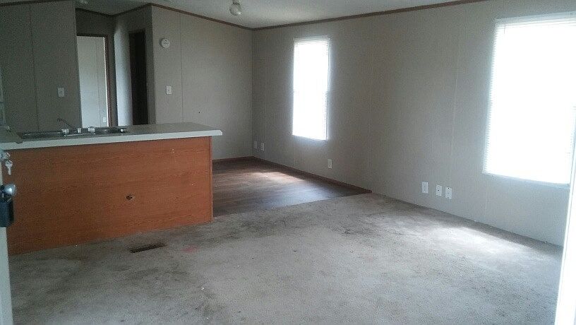 2nd image of 1 Bluebonnet Ln
