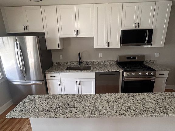 3rd image of 5929 W Washington Blvd #27