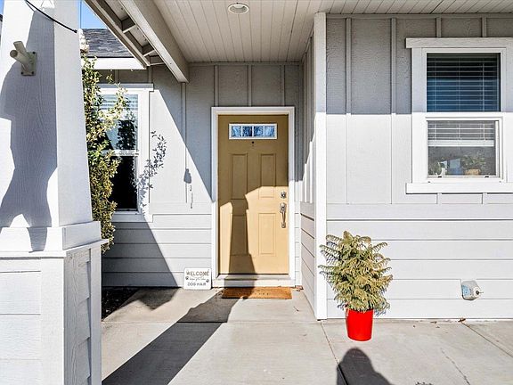 4th image of 6602 W 6th Ave