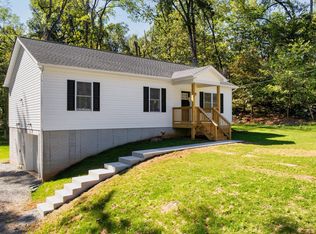 330 Foothill Ln, Harpers Ferry, WV 25425