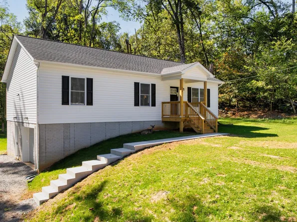 330 Foothill Ln, Harpers Ferry, WV 25425