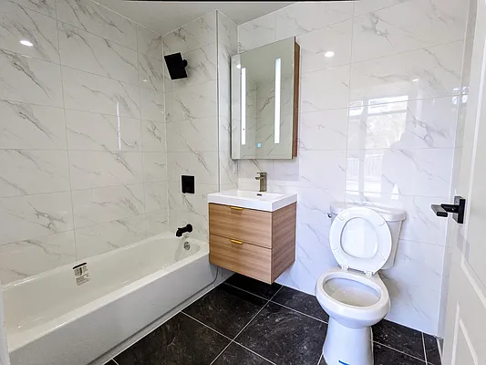 Rented by Polaris Property Group | media 4