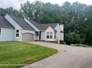 200 Blossom Dr, Portland, MI 48875