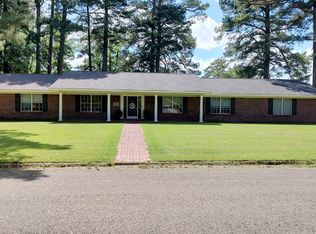 1800 Strong Rd, Hope, AR 71801