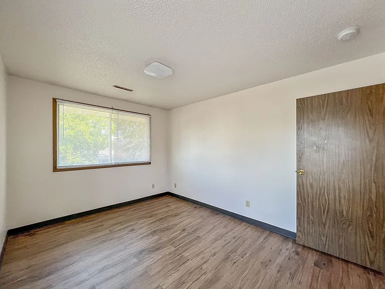 519 Welch Ave. — Photo 41