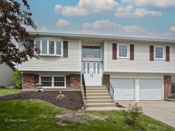 1698 Berkshire St, Glendale Heights, IL 60139