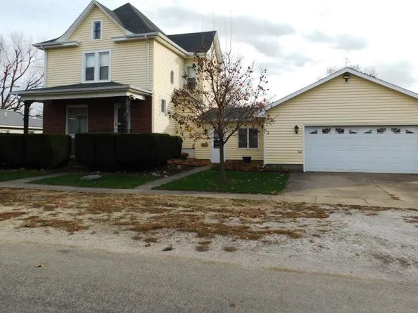 22 W Walnut St, Piper City, IL 60959