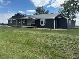 1975 190th St, Grand Mound, IA 52751