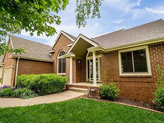 4th image of 8410 E Oxford Cir