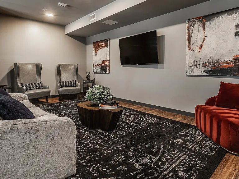 Arsenal 201 Resident Lounge