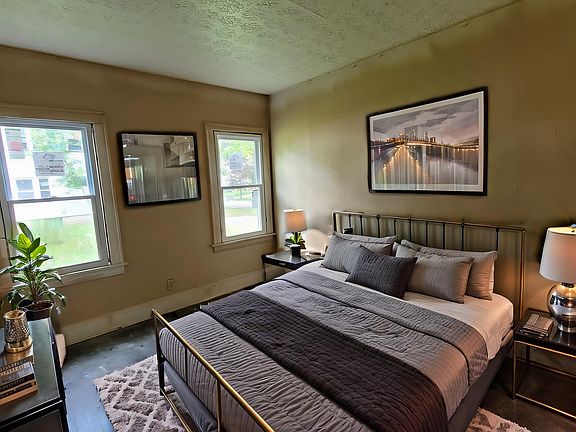 3rd image of 416 Wildwood Ave #B