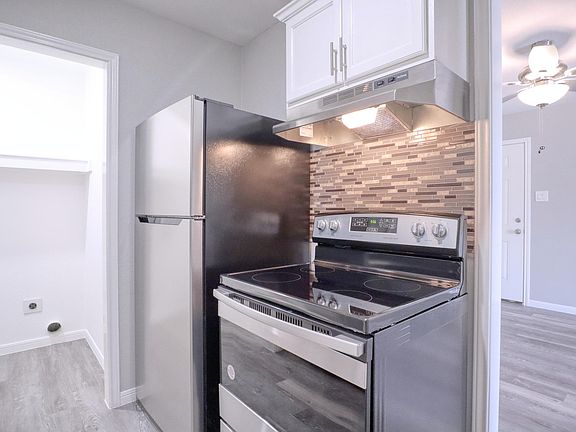 4th image of 2221 Bowie Dr APT 16