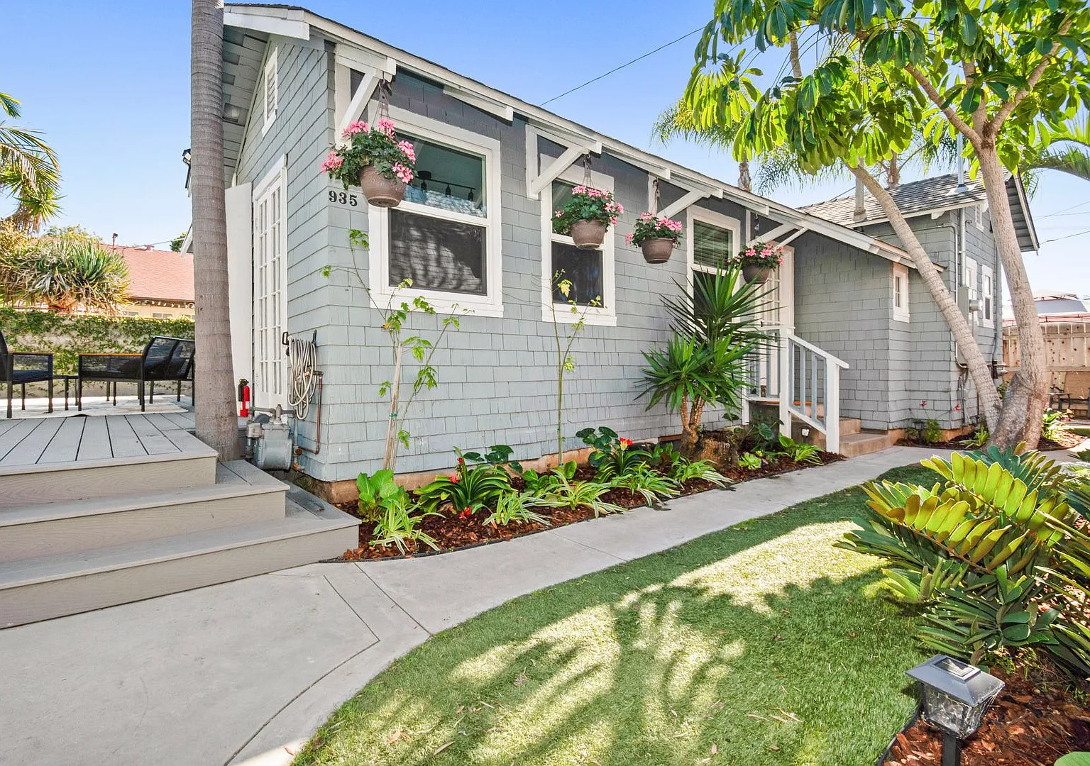 935 Olive Ave — Photo 2