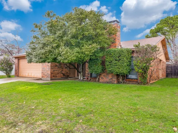 4025 Dogwood Ln, Fort Worth, TX 76137