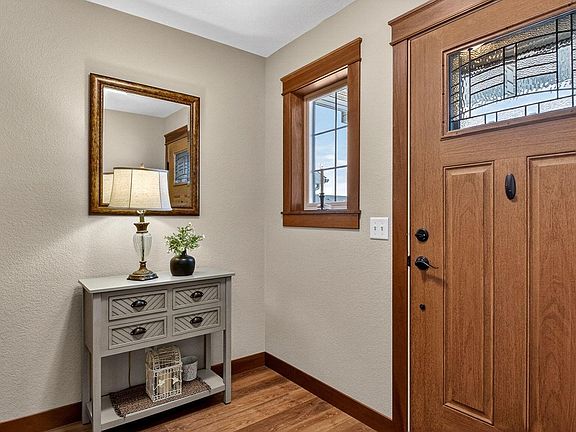 2nd image of 5643 Green Park Dr