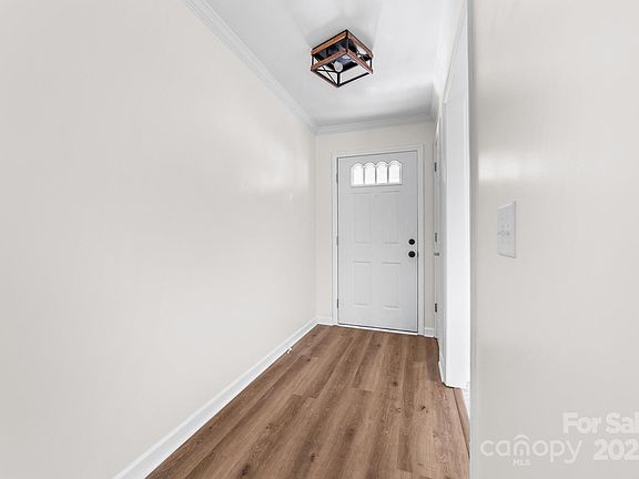 4th image of 231 Ramsey Ct