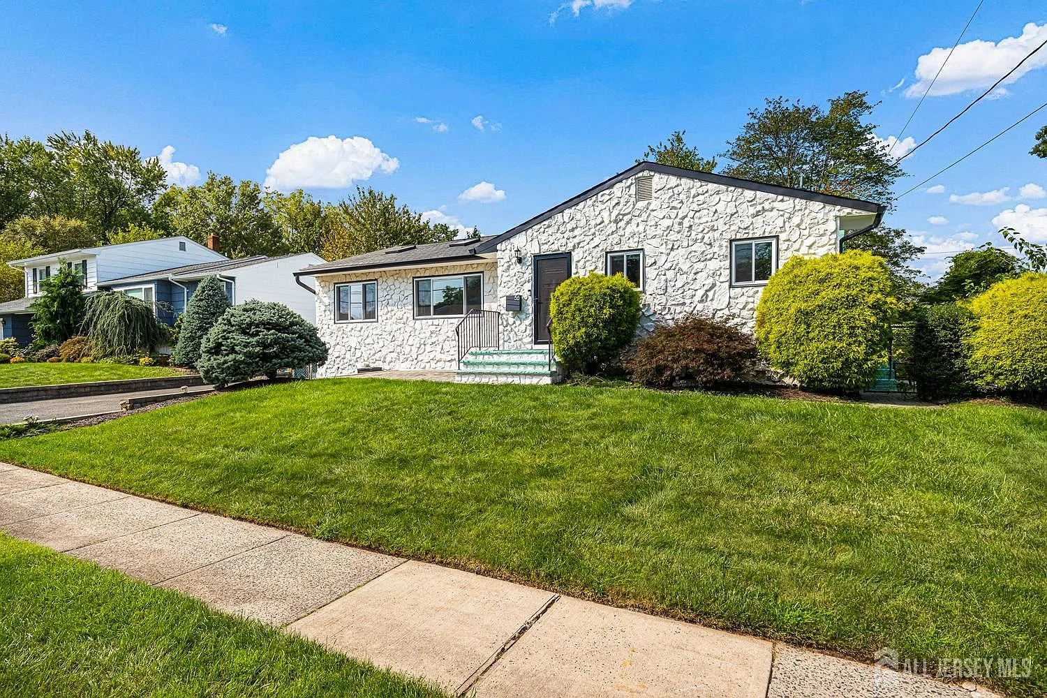 3 bed, 3.0 bath, $3,950 — Photo 2