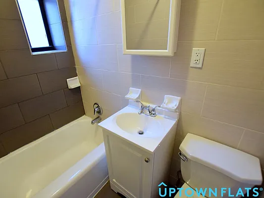 Rented by Uptown Flats LLC | media 22