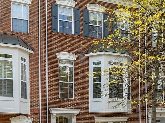 5th image of 5126 Knapp Pl