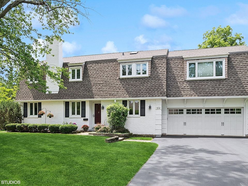 1st image of 2710 Roslyn Ln