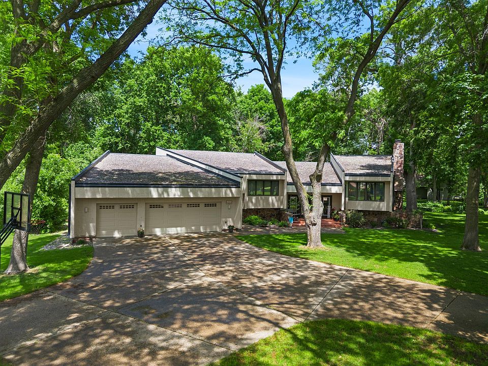 1st image of 260 Hi Mae Cir
