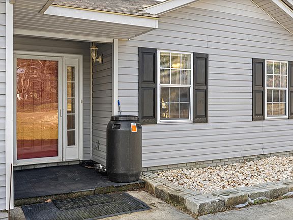 2nd image of 352 Poole Melton Road