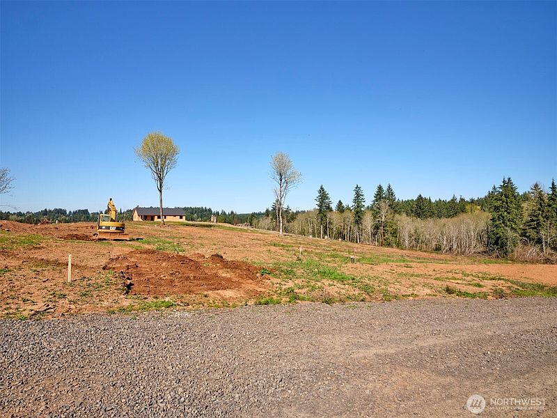 3rd image of 324 Dolan Road