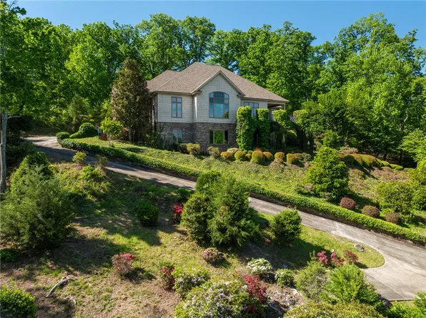 111 Norte Vista Dr, Easley, SC 29640