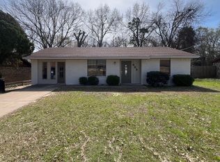 409 Chapparel St, Mineola, TX 75773