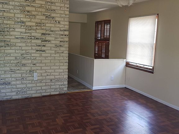 2nd image of 408 Shepley Dr #1