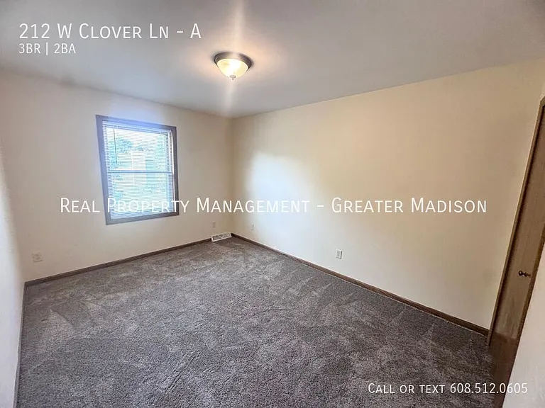 212 W Clover Ln #A — Photo 10