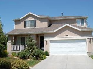 1582 N Pinehurst Ln, Farmington, UT 84025