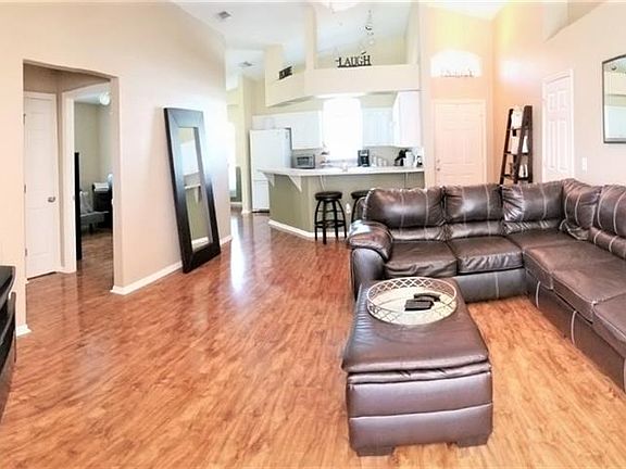 4th image of 5816 Driftwood Dr