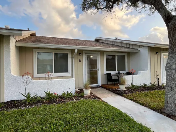 127 Rio Del Mar St #B, Saint Augustine, FL 32080