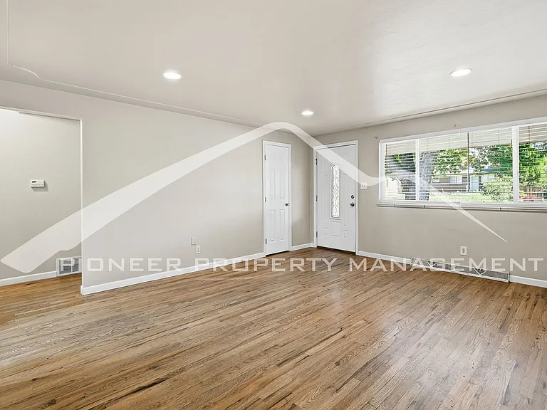 9704 W 17th Ave — Photo 4