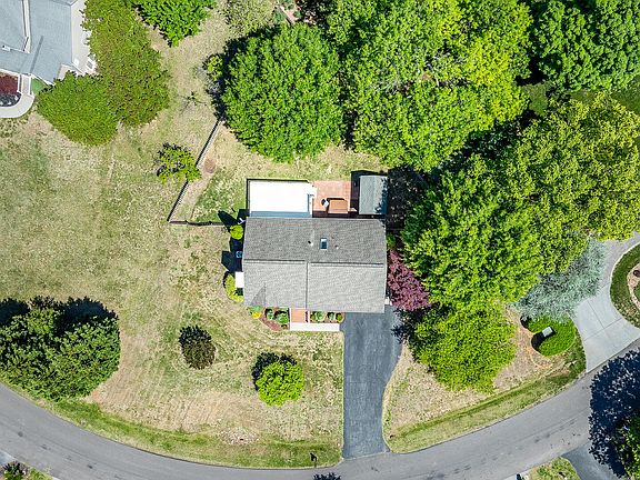 3rd image of 5443 Setter Rd