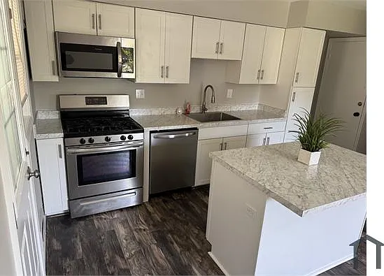 1762 Stokesley Rd — Photo 3