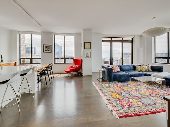 2nd image of 1111 S Wabash Ave APT 2906
